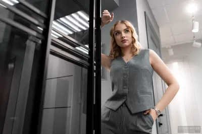 Рекламная фотосессия для магазина дверей Velldoris